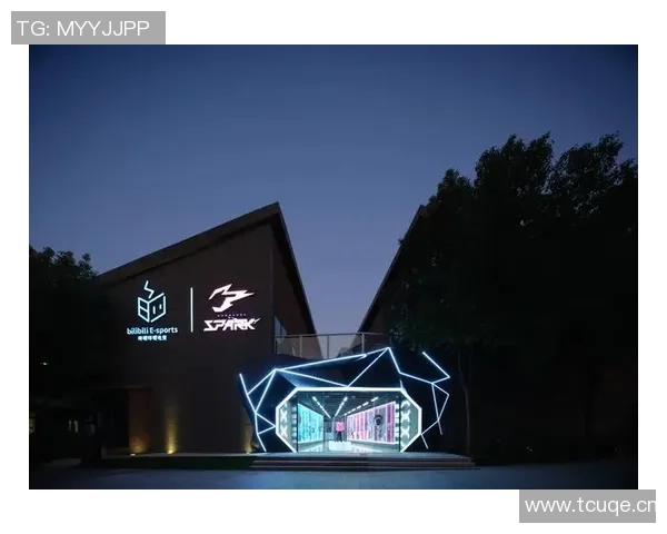 电竞时尚盛宴：探索电竞元素如何完美融入现代时尚设计之中